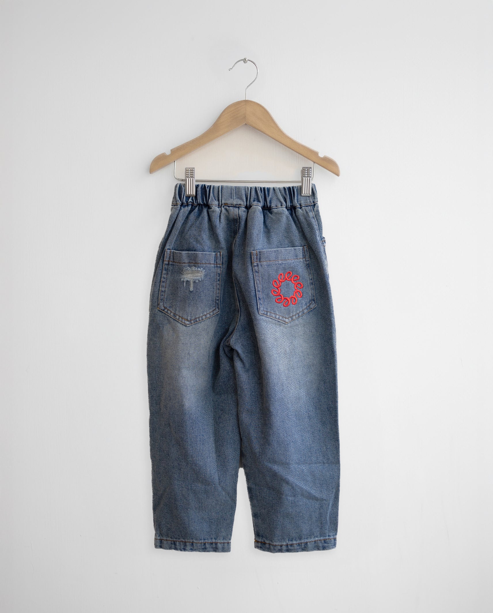 Straight Jeans