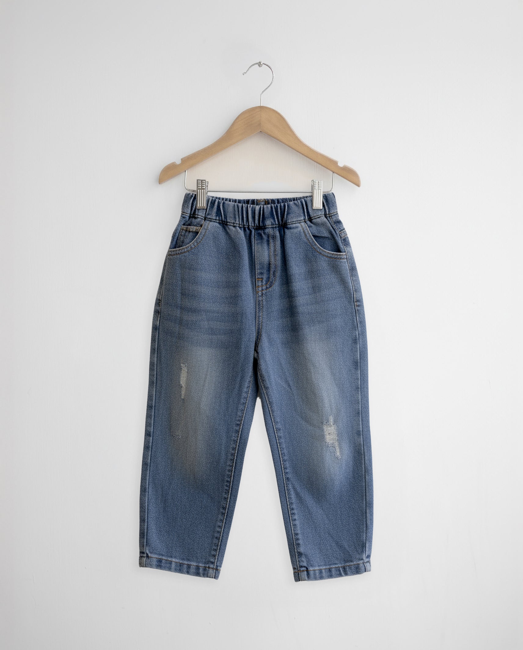 Straight Jeans